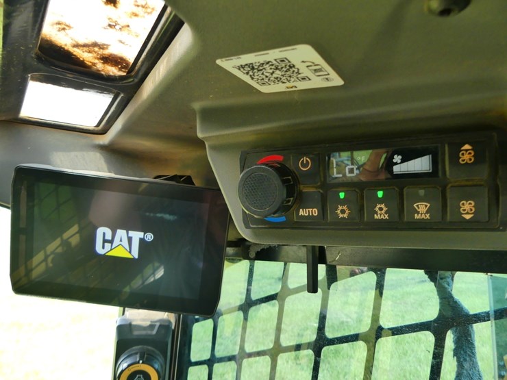 caterpillar-255-image-16