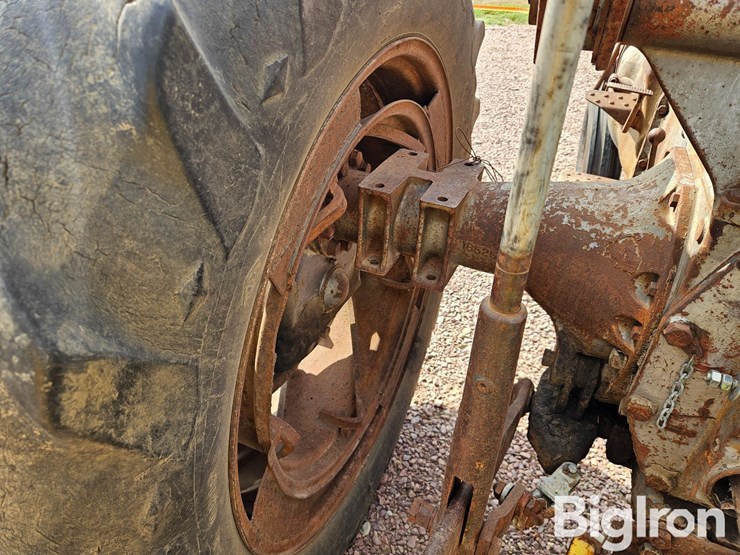 1959-massey-ferguson-85-image-19
