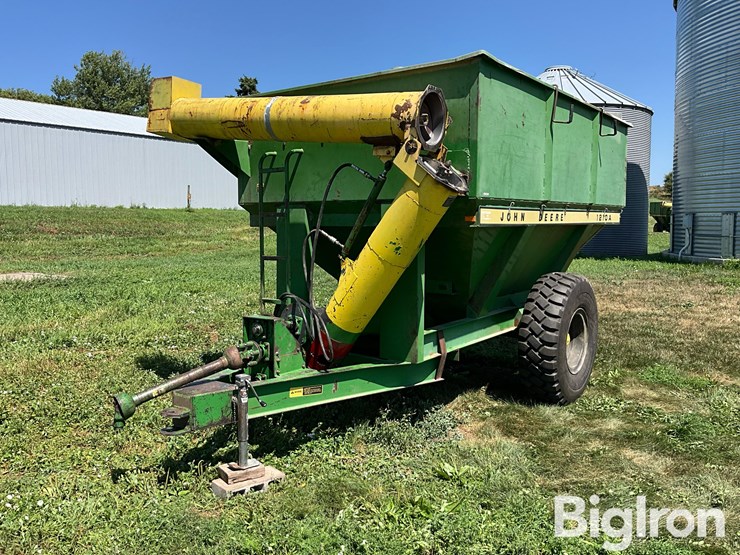 john-deere-1210a-image-1