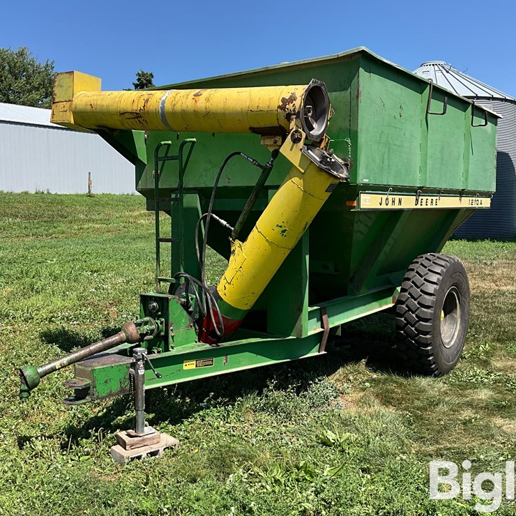JOHN DEERE 1210A