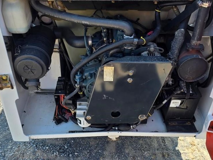 bobcat-553-image-32