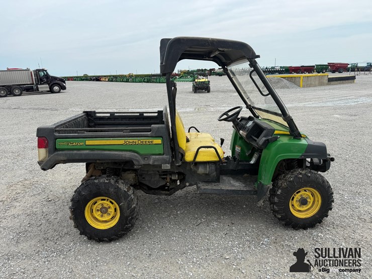 john-deere-825-image-4