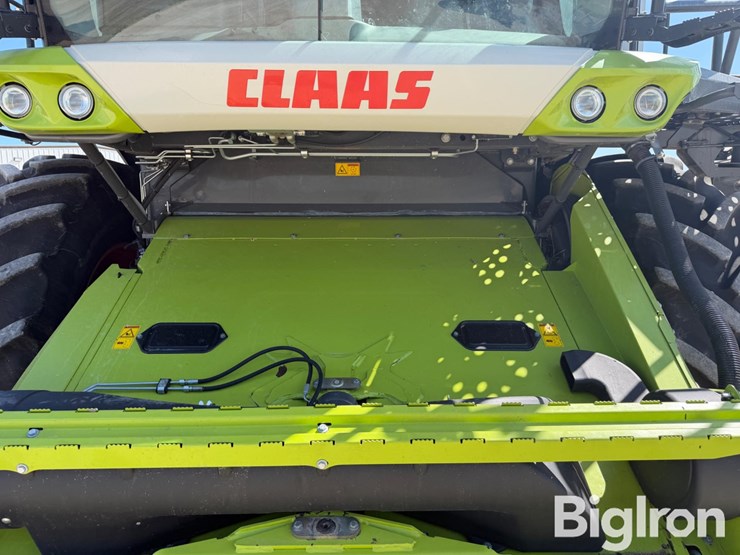 2022-claas-lexion-8600-image-16