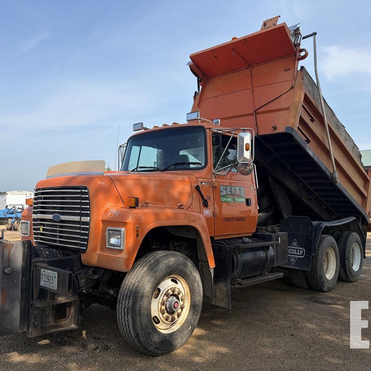 1996 FORD LT9000