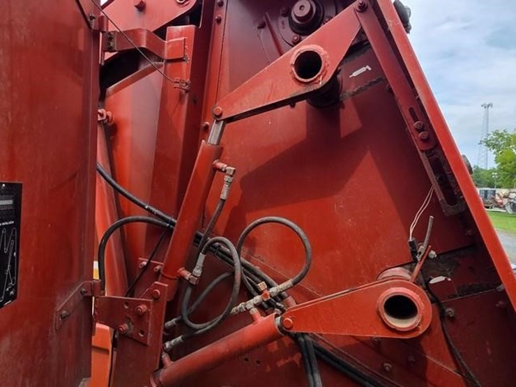 hesston-540-image-23