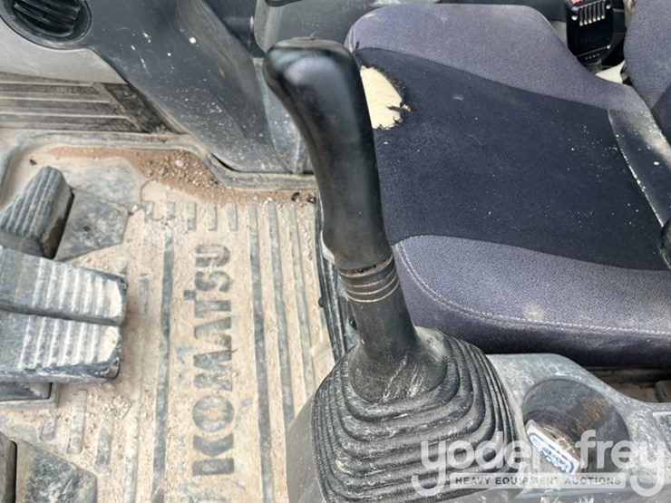 2018-komatsu-pc490-lc-11-image-37