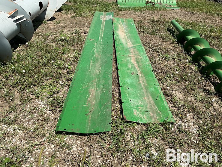 john-deere-corn-head-floor-pans-image-4