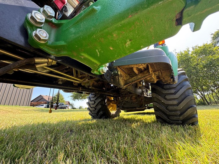 2014-john-deere-1023e-image-11