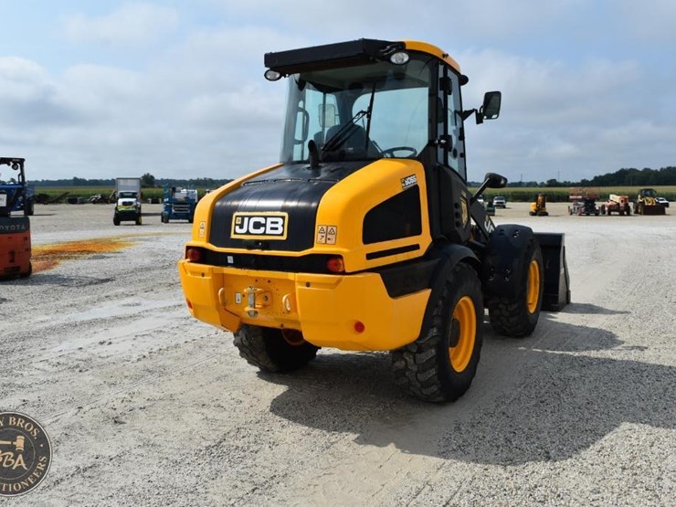 2023-jcb-409-image-19