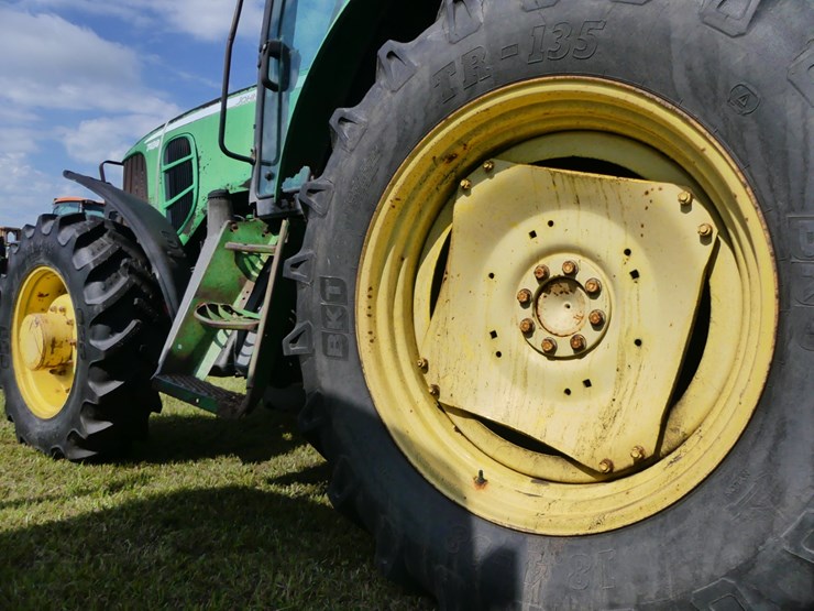 john-deere-7130-image-8