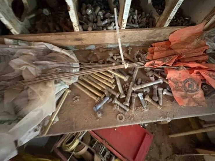 west-wall---bolts/nuts---staps---blades-etc.-image-8