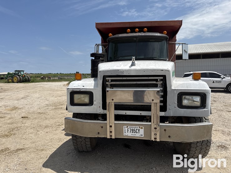 1994-mack-rd600-image-2