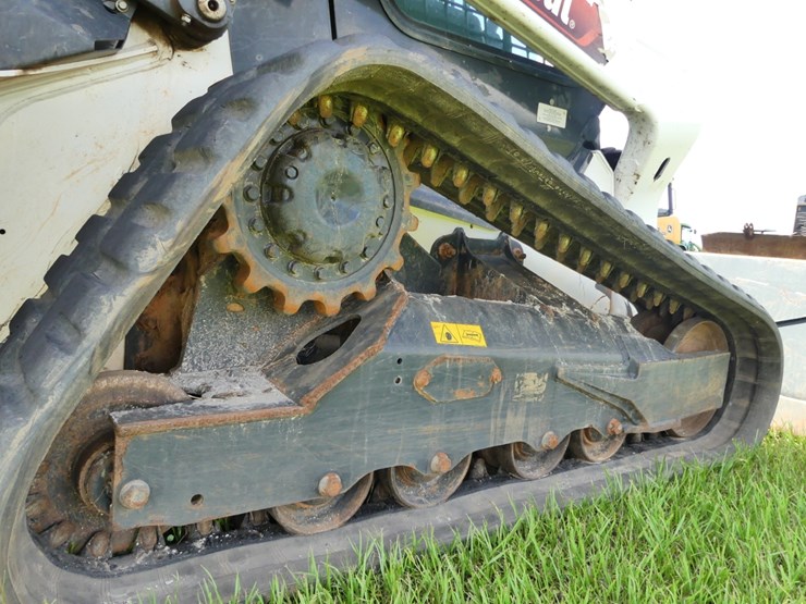 2022-bobcat-t76-image-6