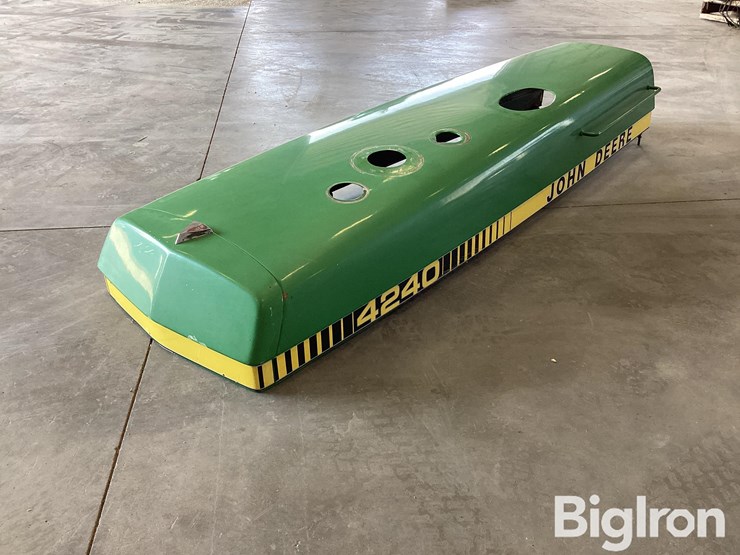 john-deere-4240-image-1