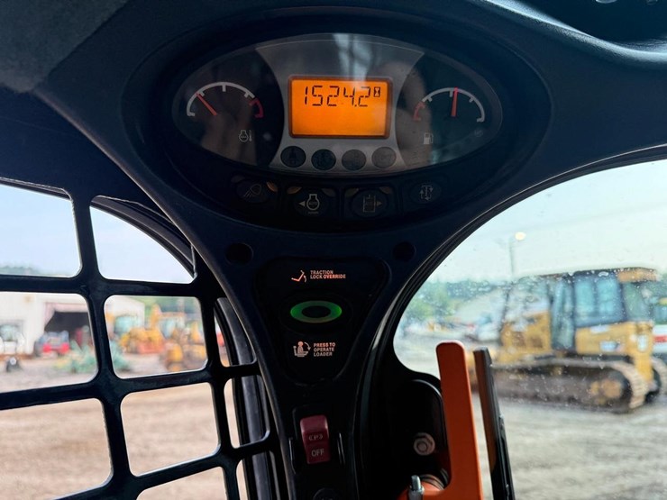 2021-bobcat-s590-image-25