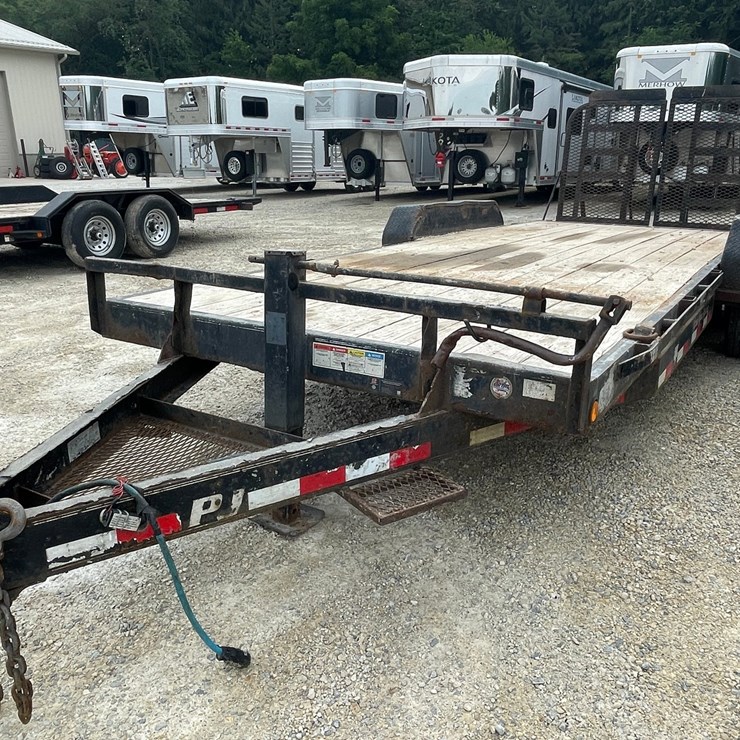#411 • 2018 PJ 7 x20' Flatbed (Has WI Title) (Helenville, WI)
