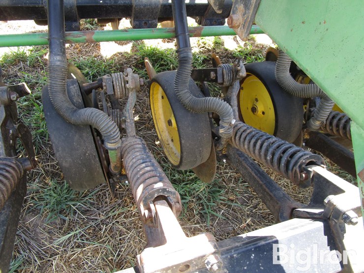 john-deere-750-image-19