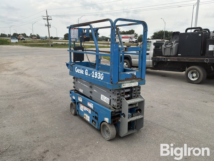 2018-massey-ferguson-730-image-3