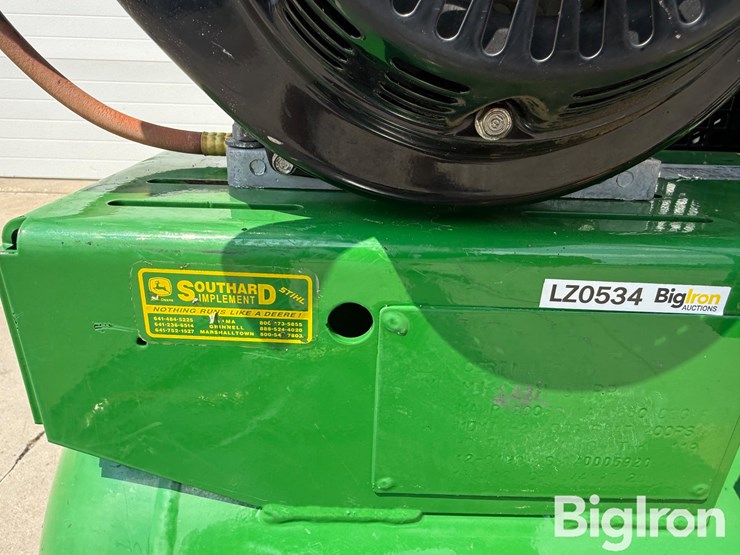 john-deere-am2-sh09-20j-portable-air-compressor-image-10