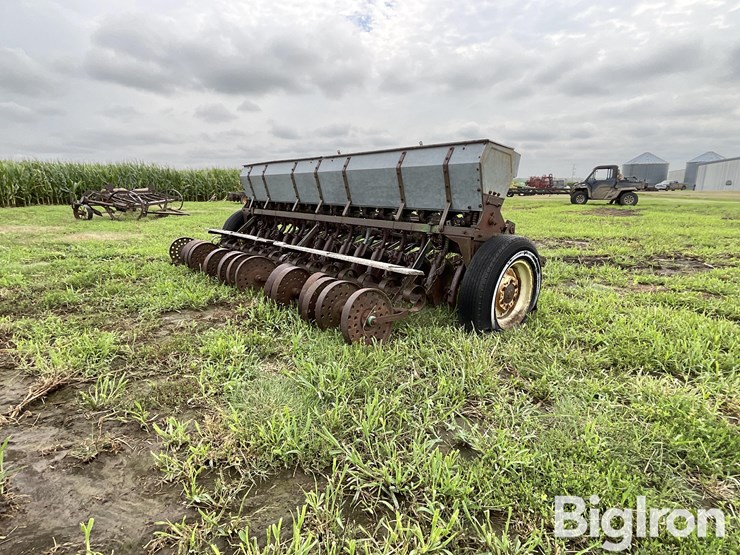 john-deere-10-image-5
