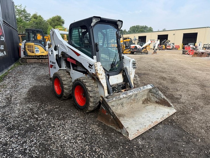 2017-bobcat-s590-image-6