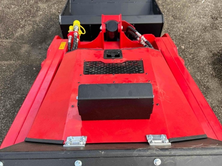 new-sdlool-co-kubota-diesel-stand-on-skidloader-model-sl-v1000-image-7