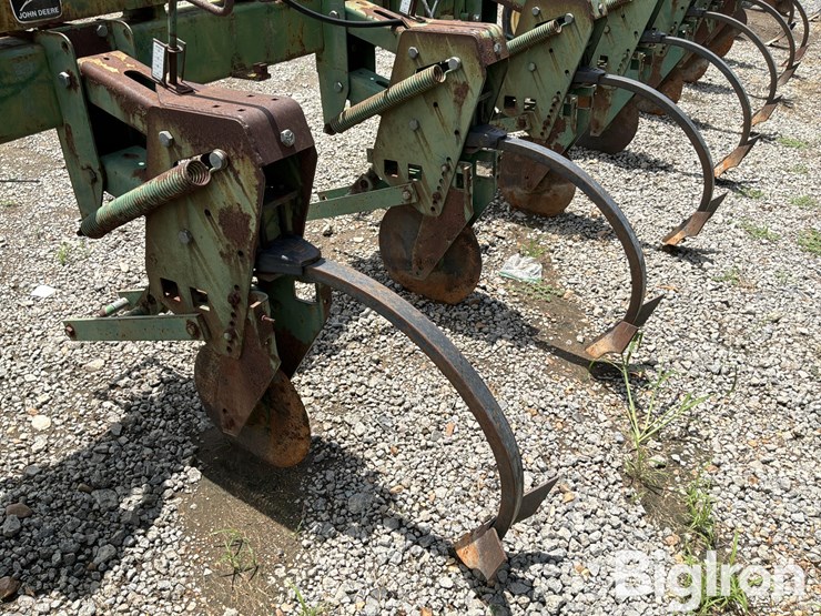 john-deere-885-image-10