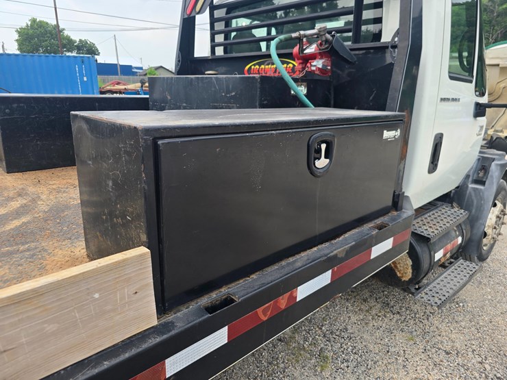 2006-international-durastar-4300-image-55