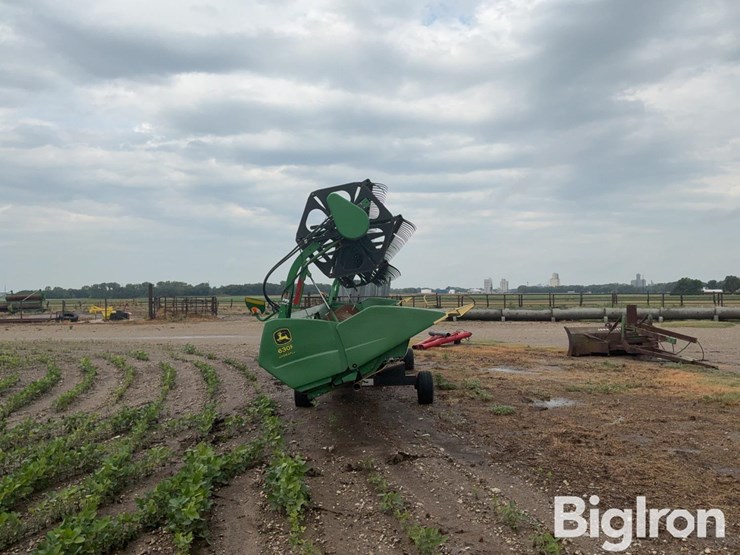2015-john-deere-630f-image-4