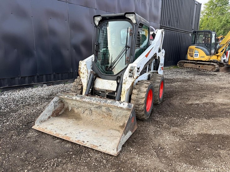 2017-bobcat-s590-image-8