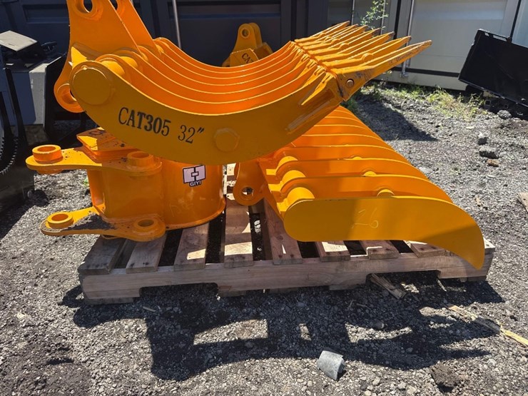 caterpillar-305-image-2