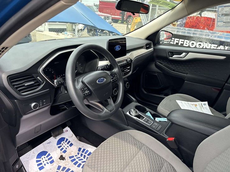 2020-ford-escape-se-image-17