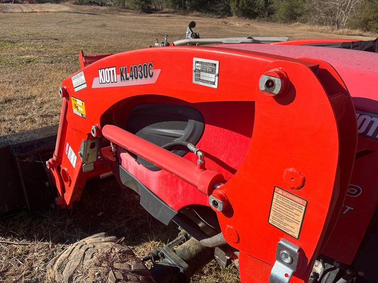 2021-kioti-ck2610hb-compact-utility-tractor-w/kl4030-loader-image-8