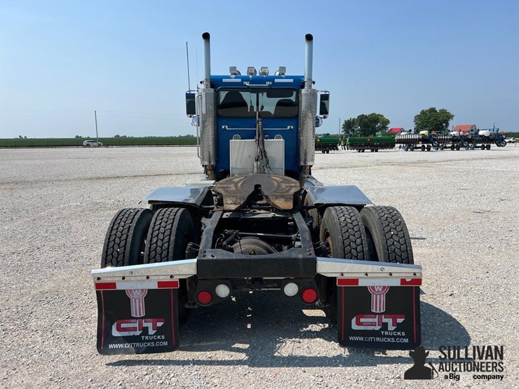 2007-peterbilt-378-image-6