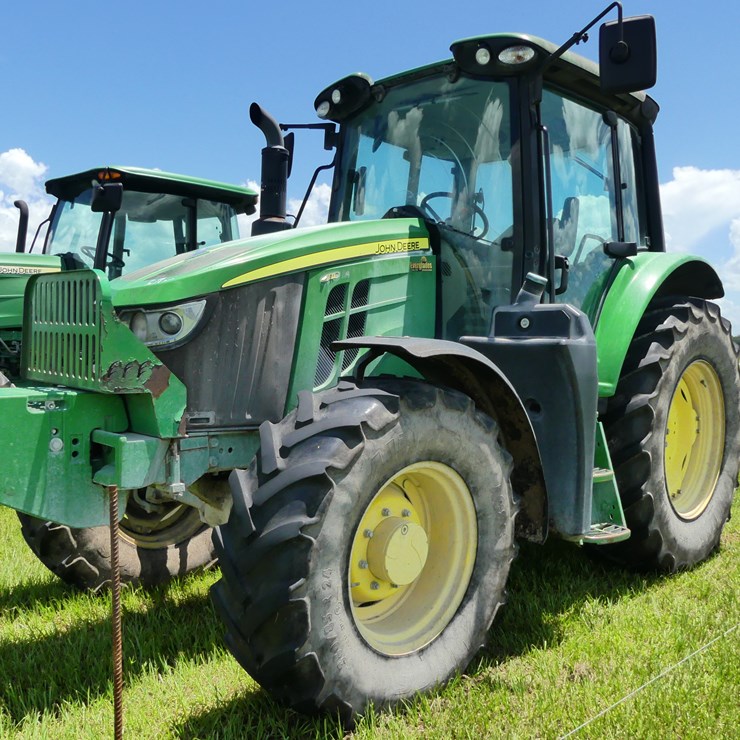 JOHN DEERE 6110M