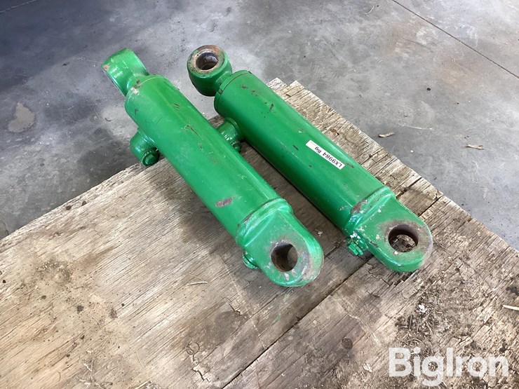 john-deere-24-image-3