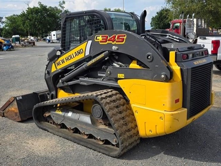 2022-new-holland-c345-image-3