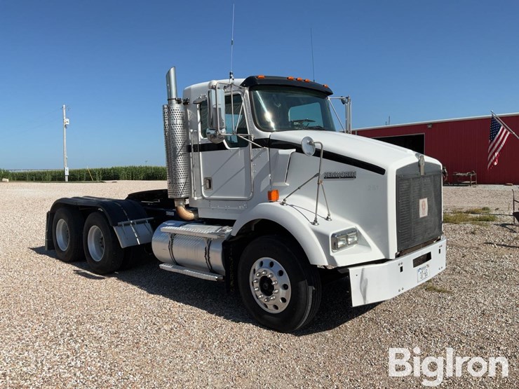 1999-kenworth-t800-image-3