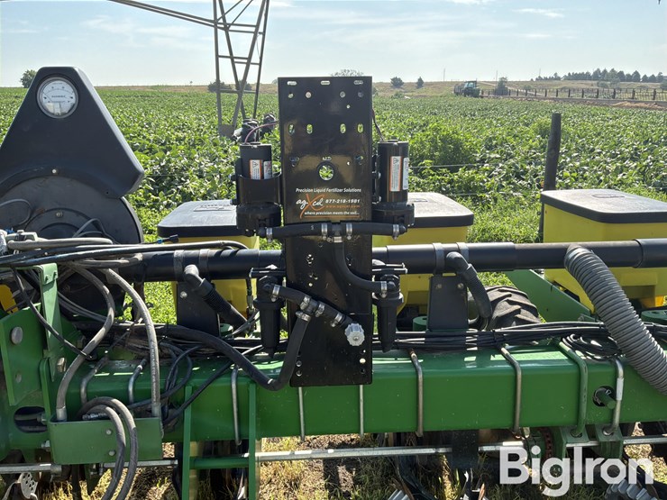 1990-john-deere-7300-image-13