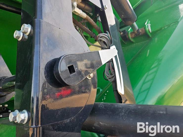 2023-demco-2200-grain-cart-image-18