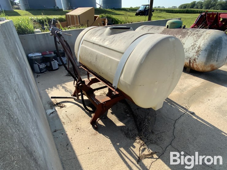 3-pt-200-gal-sprayer-image-5