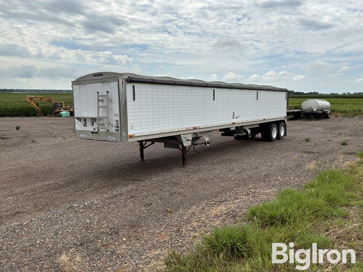 2004-wilson-grain-trailer-image-1