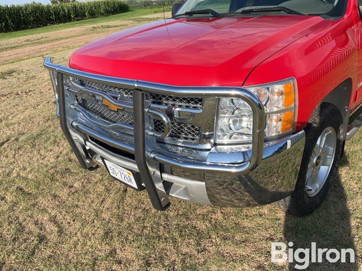 2013-chevrolet-1500-image-9
