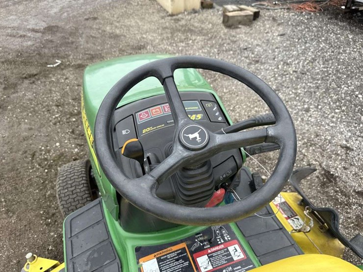 john-deere-345-image-12