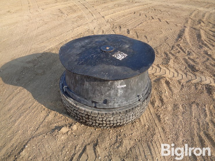 cattle-mineral-feeder-image-1