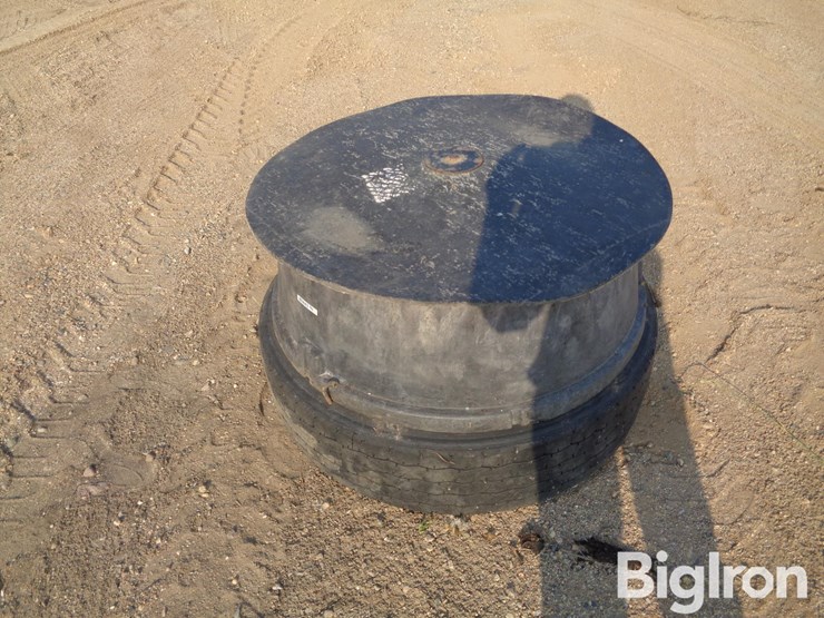 cattle-mineral-feeder-image-10