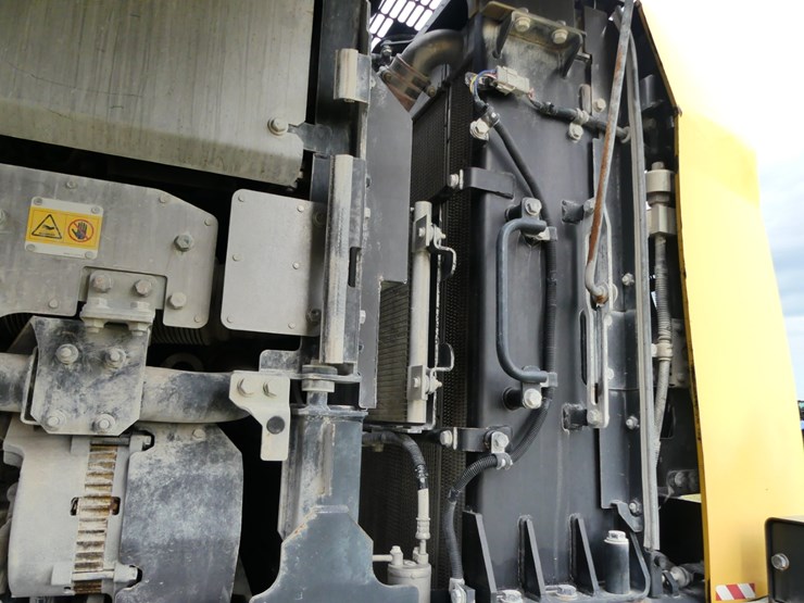 komatsu-wa320-image-9