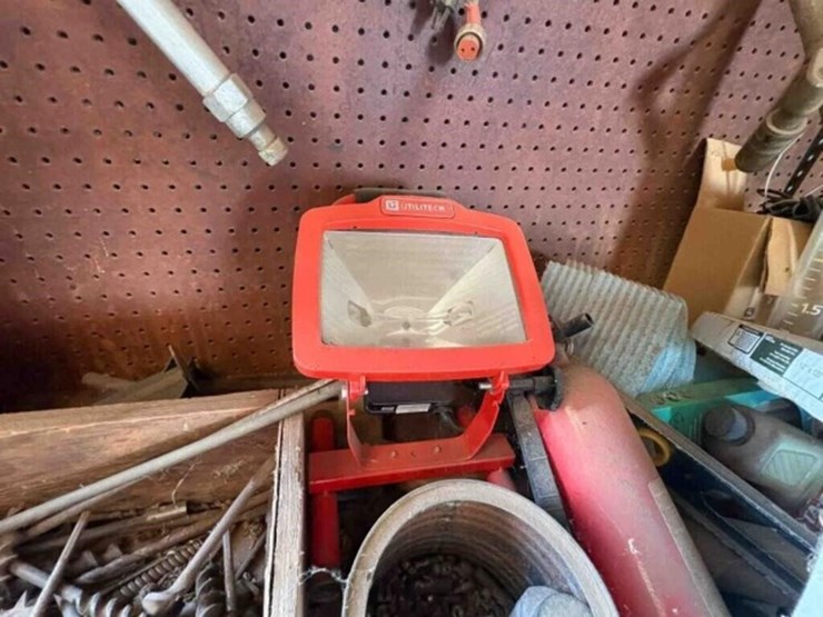 west-wall---bolts/nuts---staps---blades-etc.-image-17