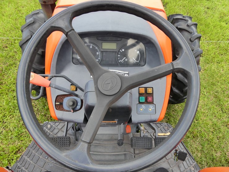 kubota-m7060-image-15