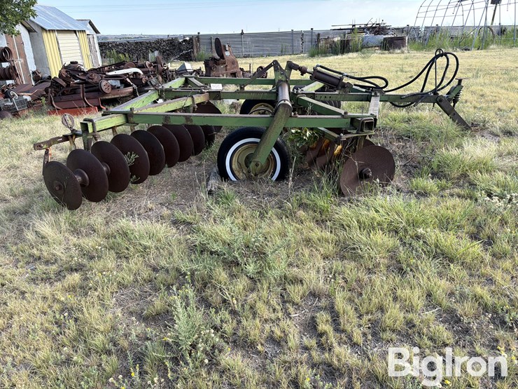 john-deere-12-image-4